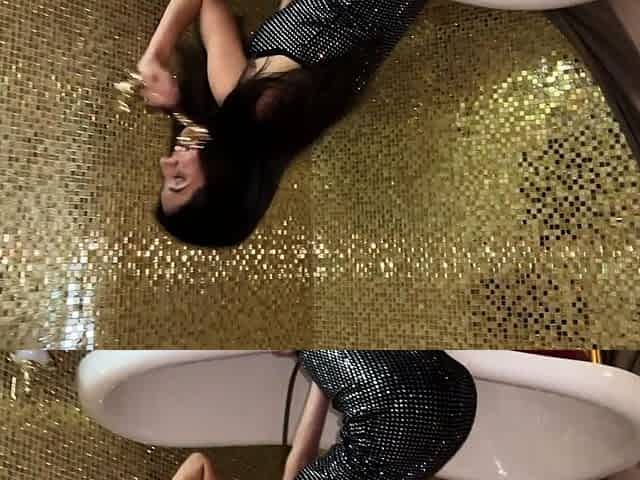 Public Pickup Hottie in Night Club and Hard Fast Fuck Huge
