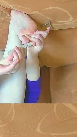 Mom Gets a Pedicure and Doesn't Even Realize She's Exposing Her Vagina.