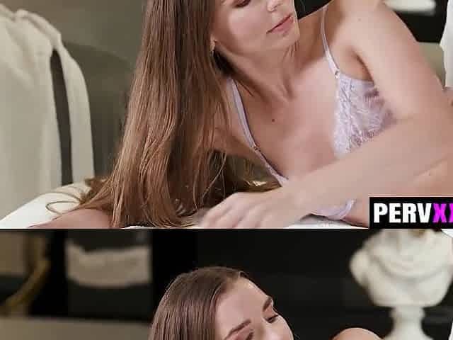 Immoral Spa Stud Fingers His Client's Booty Then Bangs Her Oily Snatch On The Table