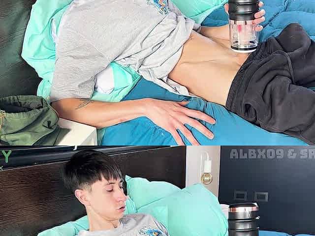 Mi hermanastro quiere que lo ayude a masturbarse con un juguete raunchy nuevo