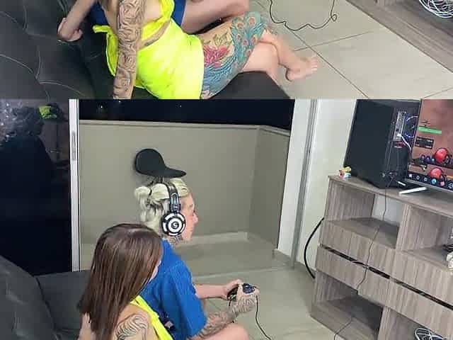 My gamer boyfriend can't resist my butt and titties - BLAKEPRODUCTIONS