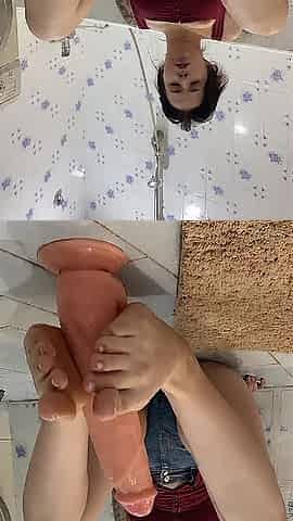 Cute Solo Female Masturbating With Large Butt