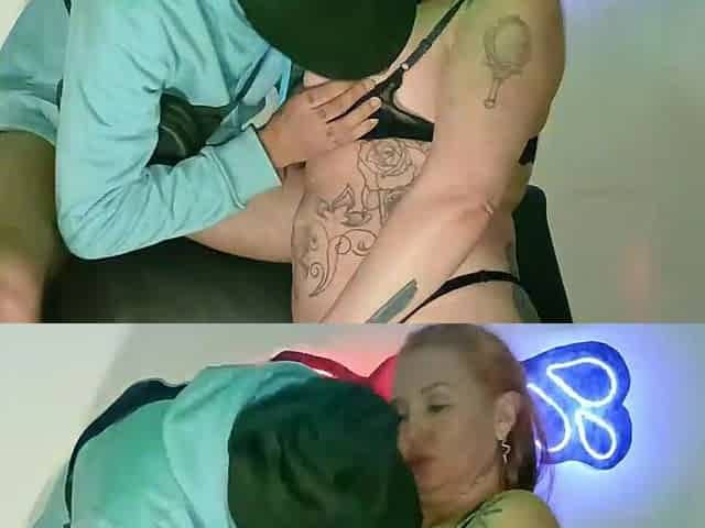 Eating the mother i'd like to fuck's butt on the entrance daybed of delight