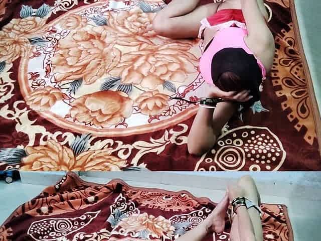 Desi Bhabhi Dohar was called to her home and fucked