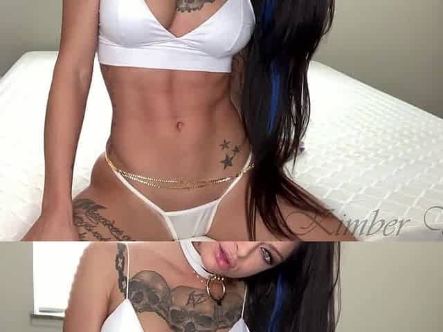 Pretty Fit Model Disrobes and Uses Clear Glass Toy in Her Constricted Twat