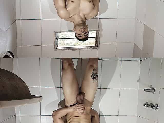 Hawt N1 Tugjob en la ducha