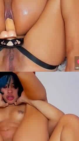 Slut Alone Rubbing Her Clit