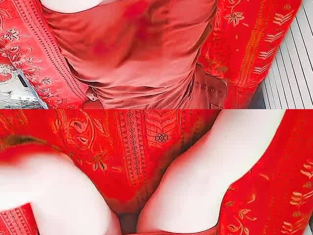 Soft Skin Female Legs Juicy Masturbating