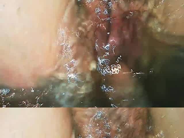 Tugjob in bathtub