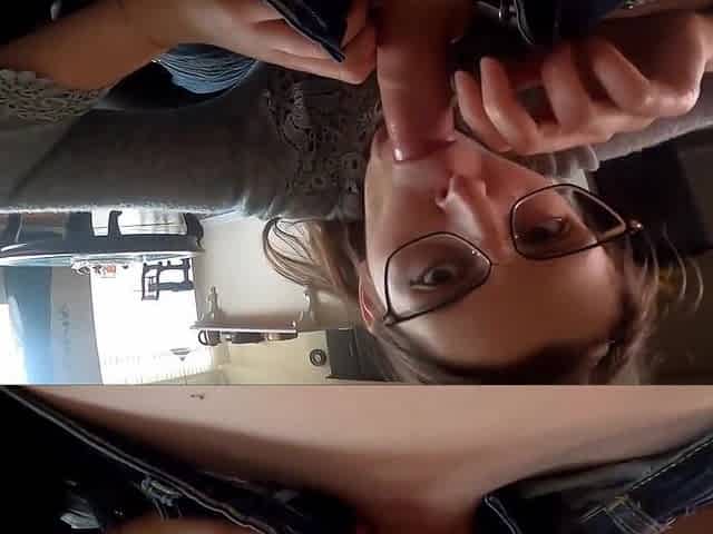 Fucking My Female Roommate She Takes Condom Off And Makes Me Creampie Her - Xninjae