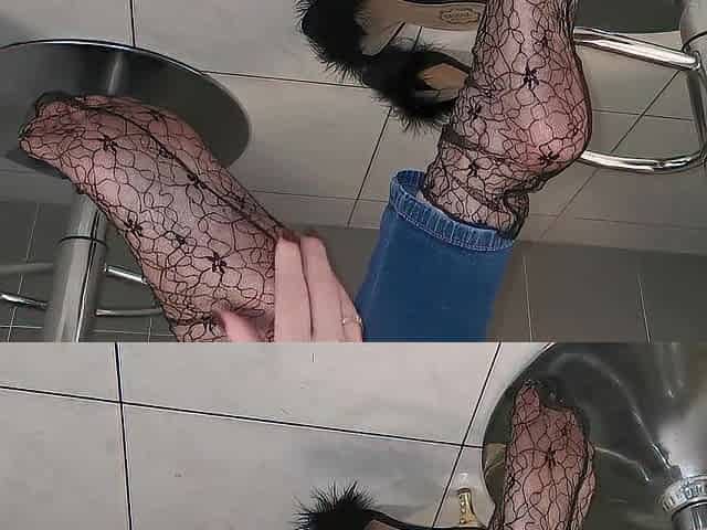 Dedicated to nylon soles lovers
