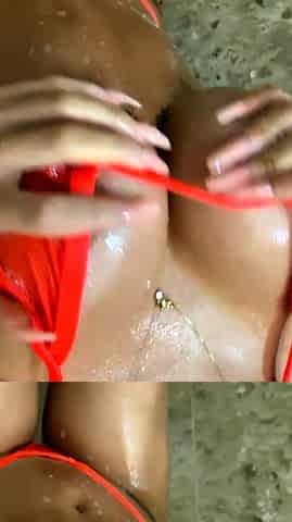 This large amateur cam girl has some very big boobs