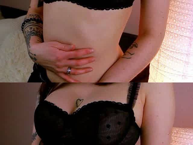 Young amateur teen in solo masturbation getting kinky