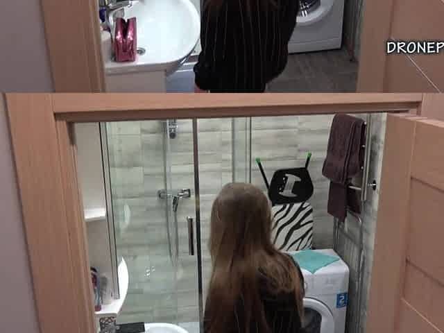 Petty teen angel santa sky in the bath - livecam