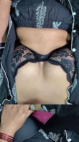 Desi Hot Sexy Bhabhi Pussy Fingering Home Alone Masturbating