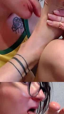 Sloppy & Horny Feetsuck (french)