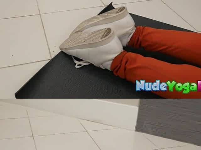Small Golden-haired Norah Nova Solo Exposed Yoga And Masturbation
