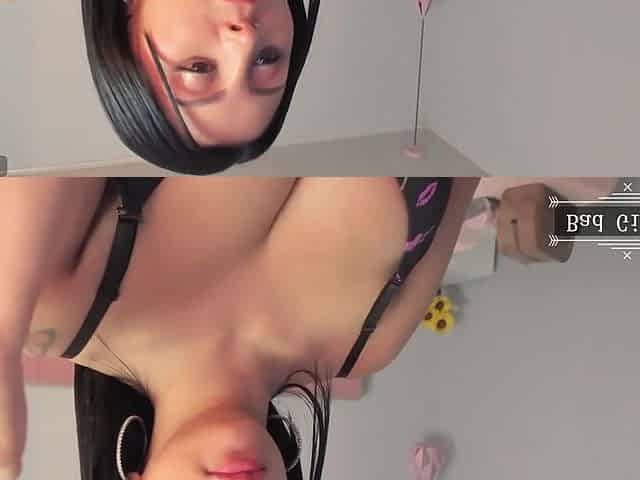 Curvy Mature Mommy Reveals Amazing Natural Huge Titties With Desire