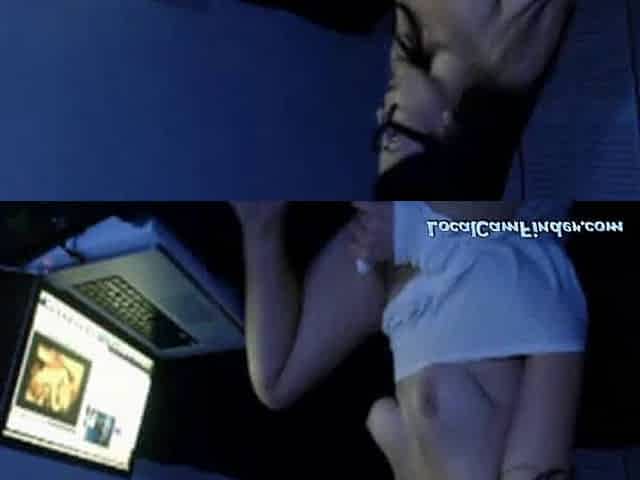 Big Tits Orgasm on Webcam