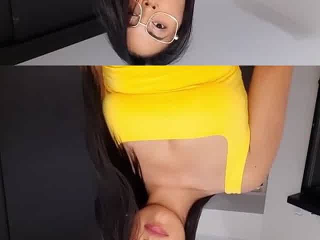 Solo Latina Babe Shows Her Body