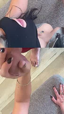 Large titties bounce as this chab demands deepthroat
