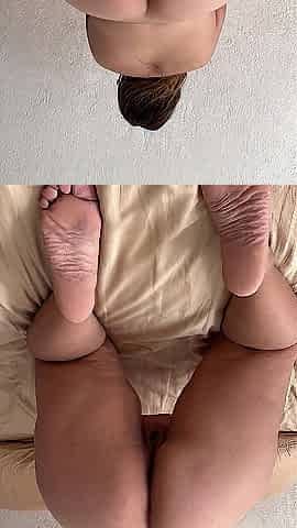 Showing my twat and butt for u