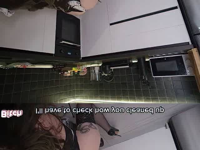 Paid The Maid With Hard Fuck And A Lot Of Cum On The Face