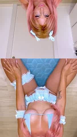 Oiled up glamour babe white fishnet stockings masturbating