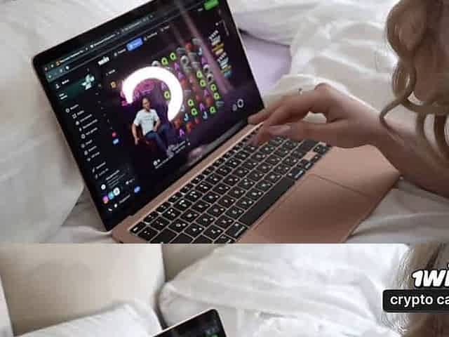 Caught my nude gal playing at the new Johny Sins game - XXX!