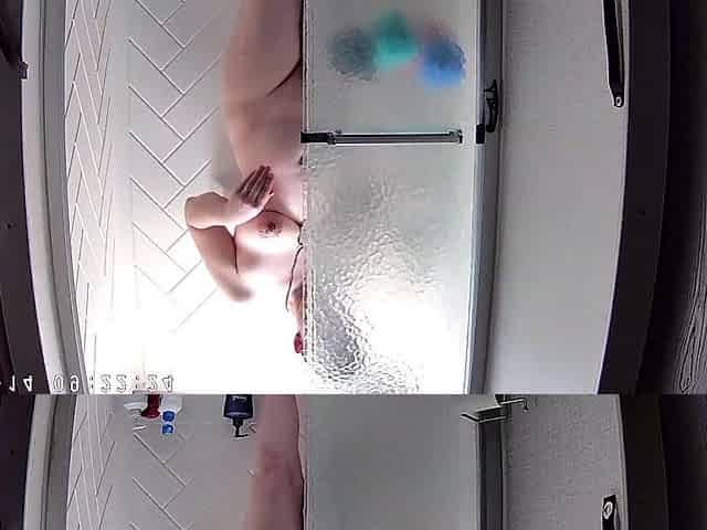 PAWG MILF Taking a Shower