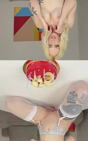 Blonde Goddess Greta Foss Strokes Her Pink Muffin!