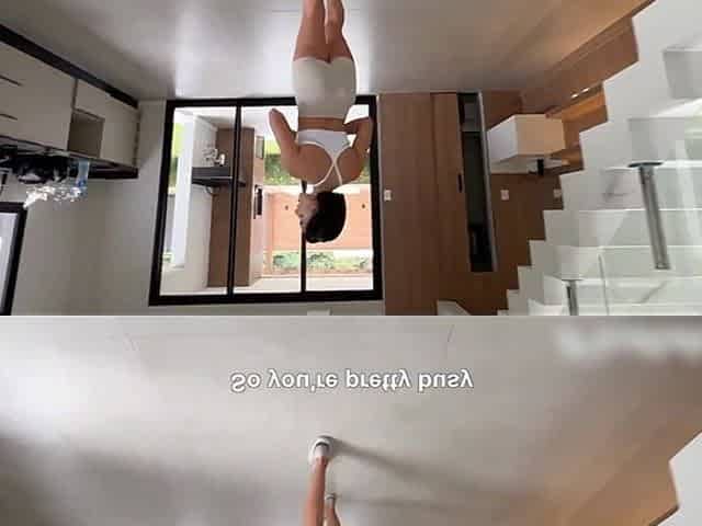 Seduced the Delivery Guy with My Perfect Ass!