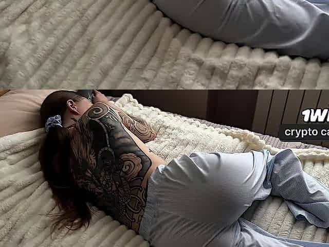 Waking Up to Cheerful Creampie POV
