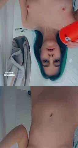 Beauty small tit amateur teen masturbating her shaved pussy