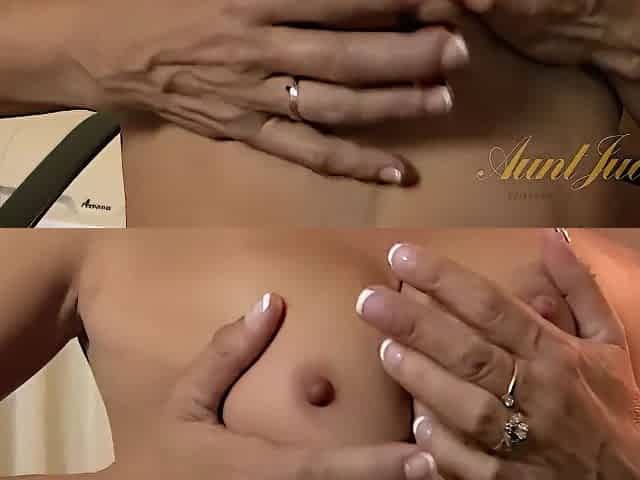 48yo Payton Leigh Fingers Her Wet Pussy (aj Classics)