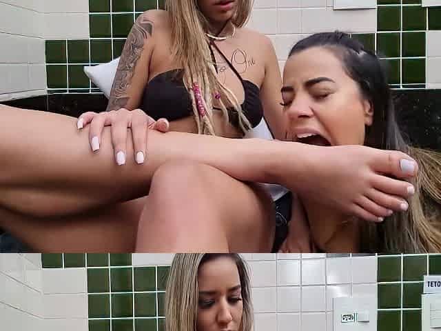 Foot Fetish Sluts! Lick My Smelly Feet!