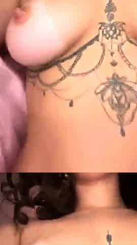 Amateur Webcam Babes Going Solo