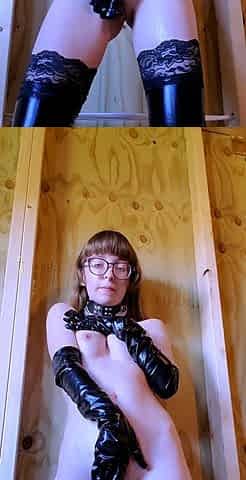 Hot Teen Chloe Toy Masturbates to Orgasm with her Wand