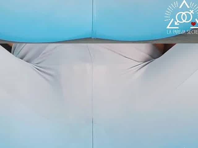 Hawt blond squirts throughout gym leggings while rubbing her clitoris