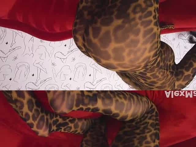 Sexy cougar with astounding curves screws a twenty one year old. - Richelle Ryan, Alex Mack.