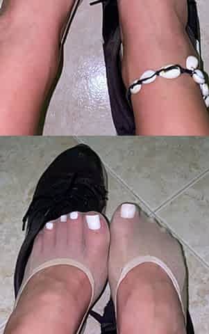 Amateur Foot Fetish Girlfriend Sucks and gives a Footjob