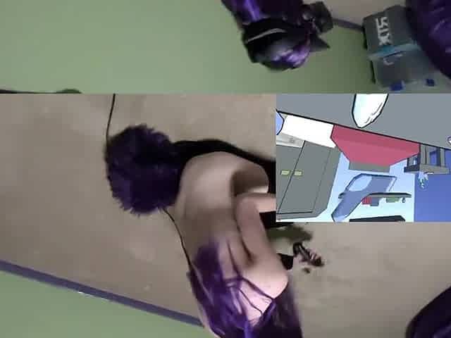 Nerd hotty plays cat VR ~ Anne Sao