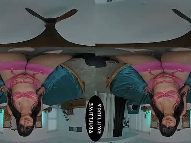UP CLOSE VR - Wicked Small Summer Col Craves To Be Satisfied POV