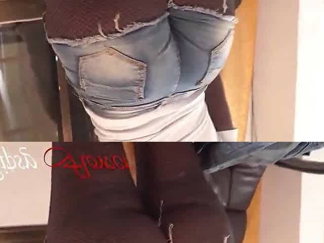 Huge ass black amazone having enjoyment with a short chap