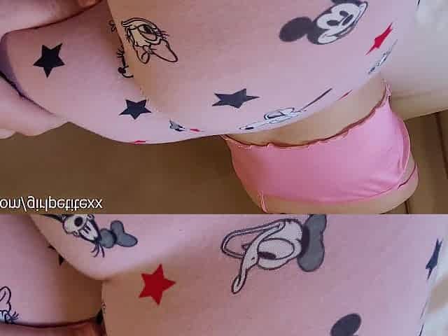 Stepsister Groaning when I touch Her Vagina