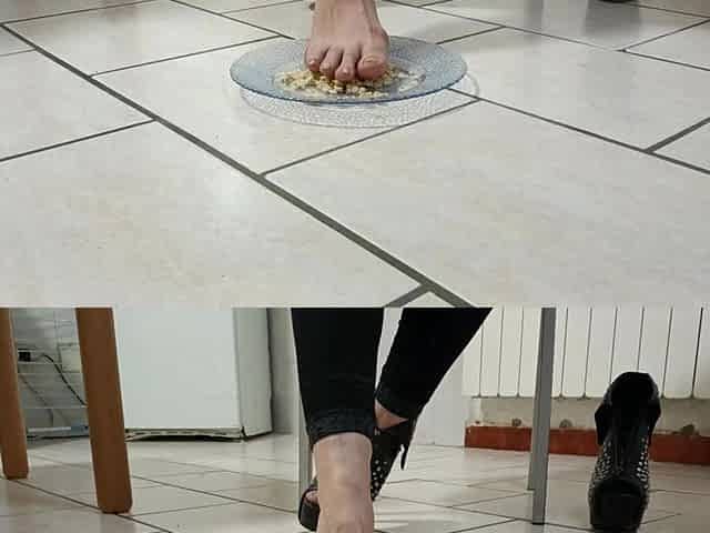 Padronadomination: Eat From My Feet Loser