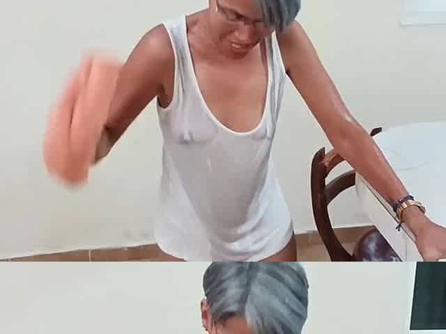 The Games and Help That I Give to My Stepsister I Love Touching Her - Porn in Spanish.