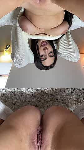 This babe opens her legs and shows her vagina to the camera ????????