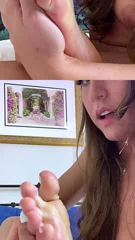 Amateur blondie solo anal masturbation