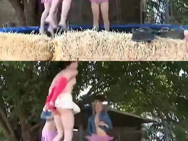 Texas Twins with her friend masturbates in farm